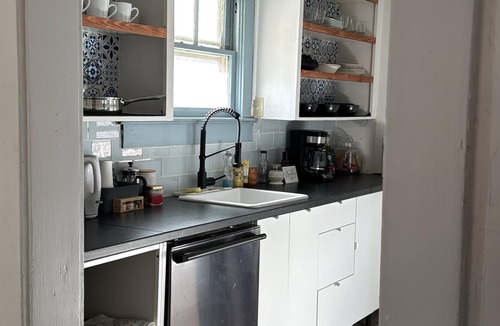 Kansas City House | Cozy 2-bedroom house in Kansas City near 2 big stadiums & 10 mins from downtown