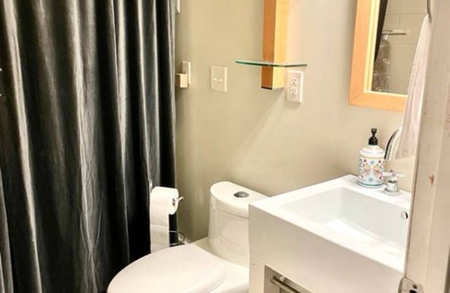 Downtown Chattanooga House | Cozy 2-bedroom Southside townhome walkable to downtown
