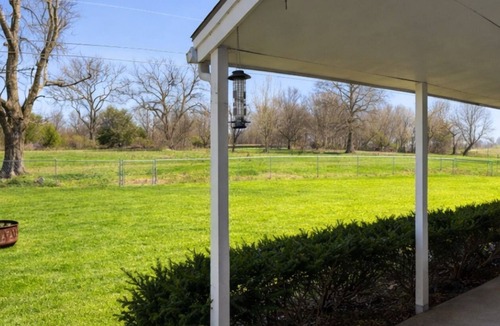 Lansing House | Cozy 3-bedroom home, family friendly