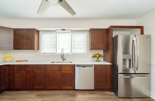 Kenwood Hill House | Cozy 3-Bedroom Home Near Expo Center & NuLu