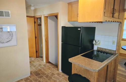 Near South House | Cozy 3-Bedroom Townhome in Historic Lincoln