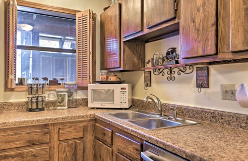 Angel Fire Condo | Cozy Angel Fire Condo < Half Mi to Resort!