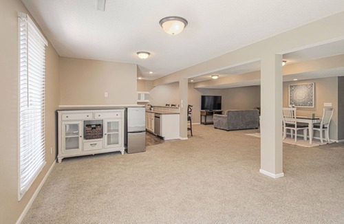 Smithville House | Cozy Basement Suite near Smithville lake and Paradise Golf Course