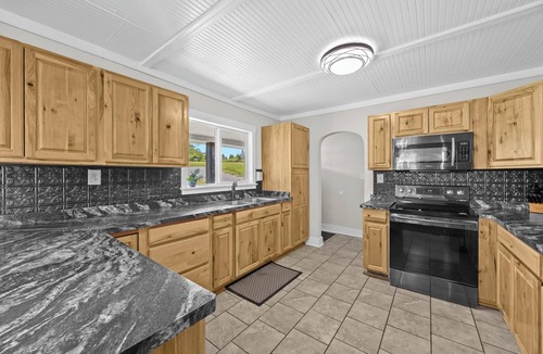 Waddy House | Cozy Bourbon Trail Stay | Jacuzzi Tub & Best Views