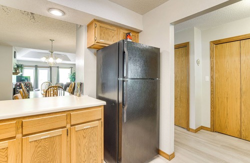 Branson West House | Cozy Branson Townhome 1 Mi to Silver Dollar City!