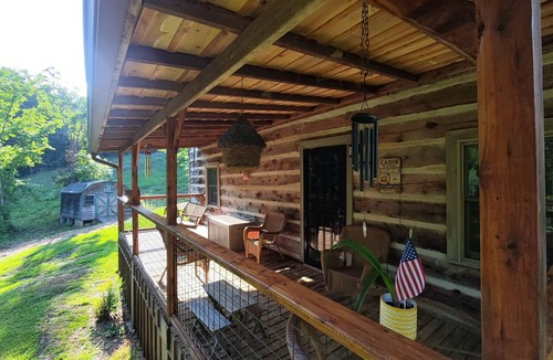 Tazewell Cabin | Cozy Cabin, Firepit, Lake Nearby
