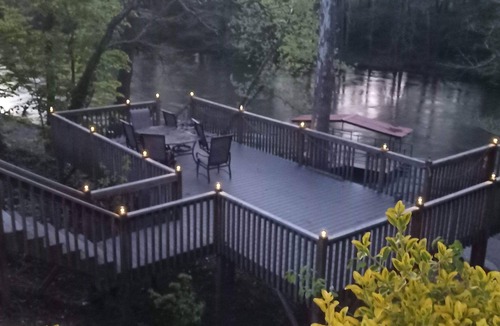 Pangburn Cabin | Cozy cabin in Pangburn AR overlooking on Little Red River 2 Queen 2 single