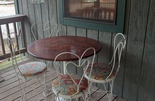 Timbo Cabin | Cozy cabin in the woods. Peaceful and only 15 minutes to Mountain View.