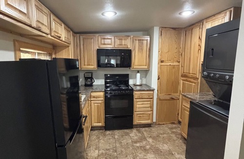 Hays Cabin | Cozy Cabin located in downtown Hays.