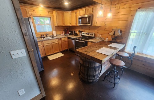 Heber Springs Cabin | Cozy Cabin Steps From The Little Red River