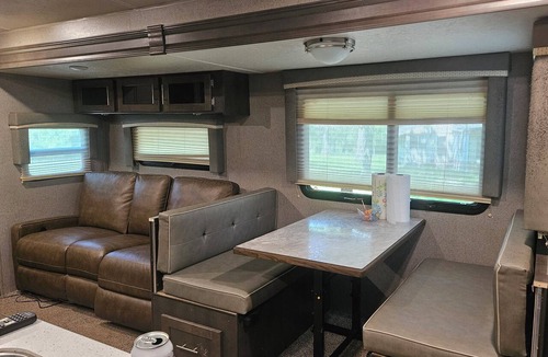 Eudora House | Cozy camper just out of Fair Play mo. with AC and heat near stockton lake. 1 bed