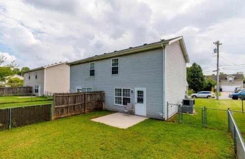 Clarksville House | Cozy Clarksville 2BR Duplex Near Fort Campbell