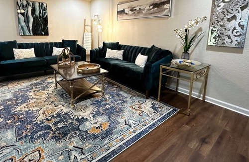 Alexander House | Cozy, comfy and beautiful 3 BDR home