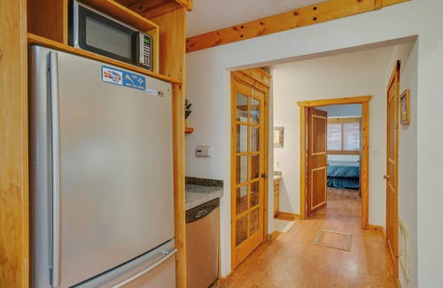 Taos Ski Valley Condo | Cozy Condo in the Pines