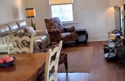 Dundee-Happy Hollow Historic District House | Cozy Dundee Apartment 2 bedrooms 1 bath