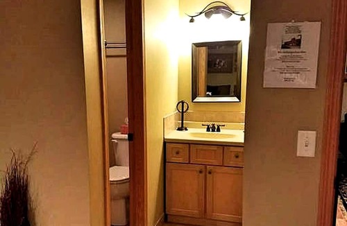 Montezuma Cabin | Cozy Family Accommodation for Five Guests in Montezuma, Iowa