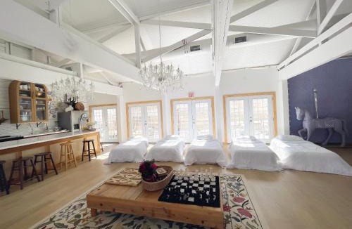 Elk City House | Cozy Glamping Barn - Sleeps up to 9 Near Route 66