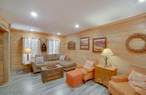 Hollister House | Cozy Hollister Cabin Perfect for Families!