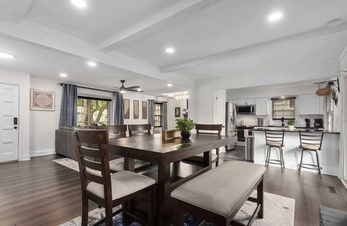 Lenexa House | Cozy Home + KingBeds| Fenced Yard