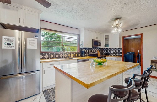 Lone Mountain House | Cozy Lake Getaway dog-friendly home with fire pit, fireplace, Wi-Fi, entry ramp