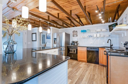 Osage Beach House | Cozy Lakefront House & Private Dock in Osage Beach! August 2026 Special!