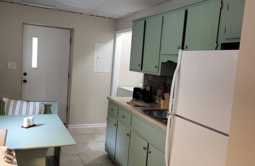 London Apartment | Cozy luxury apartment near downtown London.