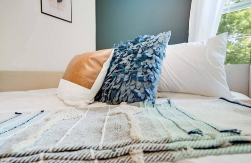 Clarksville Apartment | Cozy Oasis of Downtown Clarksville