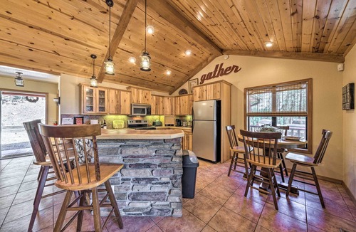 Ruidoso Cabin | Cozy Ruidoso Cabin Retreat w/Private Hot Tub