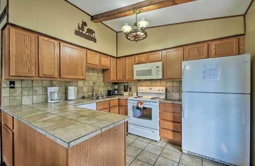 Ruidoso House | Cozy Ruidoso Cabin w/Hot Tub & Game Room!