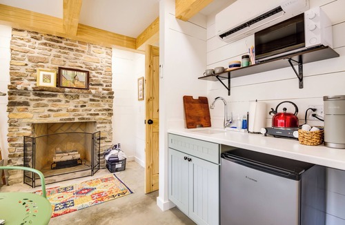 Cook Station Cottage | Cozy Steelville Retreat: River + Trail Access!