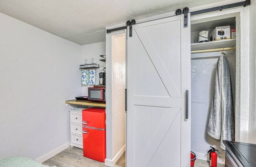 El Paso Apartment | Cozy Studio Apartment at the Base of the Mountain!