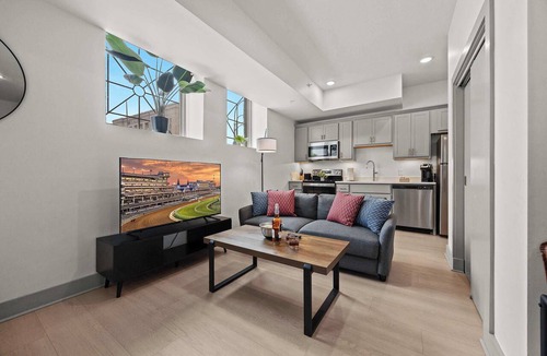 Downtown Louisville Apartment | Cozy studio in Louisville's historic med district
