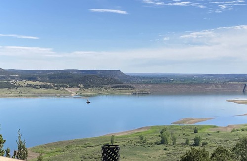 Trinidad Cabin | Cozy Tiny House Escape with jaw dropping mountain and lake view Perfect for two!