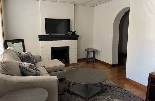 St. Louis Apartment | Cozy Updated 2BR Home Near Carondelet Park