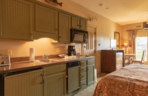 Big Cedars Cabin | Cozy Wilderness Club at Big Cedar, 2 Bedroom Cabin