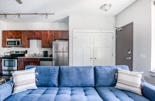 Hillsboro Village Apartment | CozySuites Music Row Chic 1BR in Nashville! 42