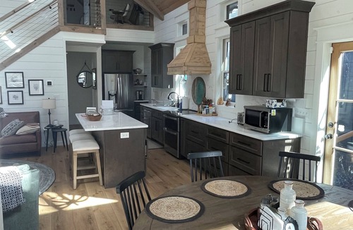 Ellijay Cabin | Creekhouse on Tails Creek - Luxury 4BR - Hear the Water From Bed