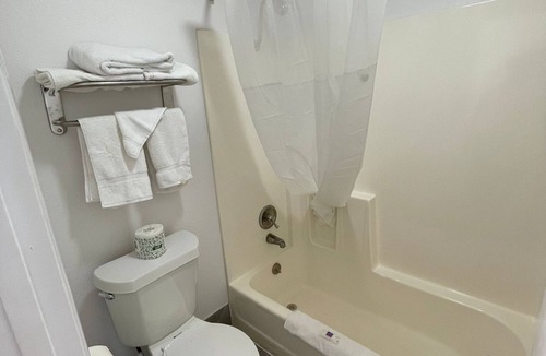 Branson West Hotel | Crestview Inn