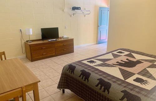 Cosby Hotel | Cub Motel