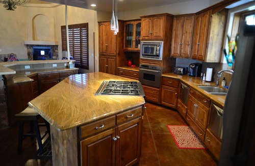 Las Cruces House | Custom Cruces Tuscan Home - Minutes to Shopping, Golf Course, Mountains and More