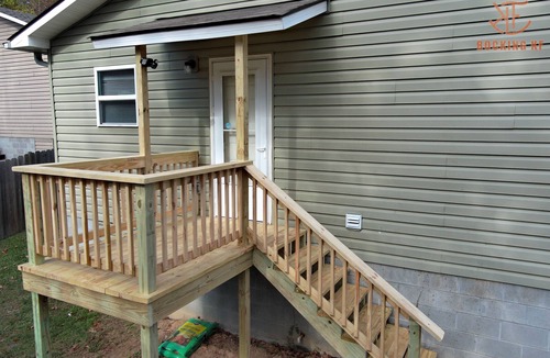 Hot Springs House | Cute 3 bedroom, 1 bath home less than 5 minutes from downtown.