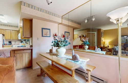 Angel Fire Condo | Cute condo w/, electric fireplace, and resort amenity access