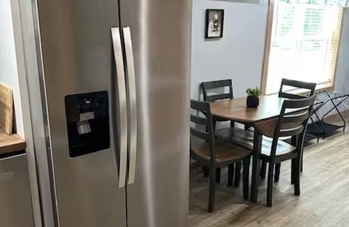 Albany Apartment | Cute, Quaint and Comfortable!