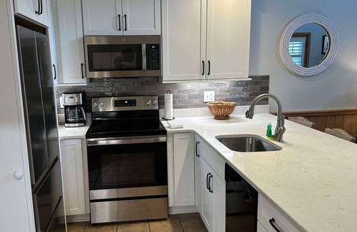 Ocracoke Villa | CV7: North Point -2nd floor 2BR villa with screened porch!