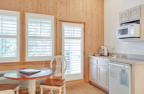 Ocracoke Villa | CV7B: North Point B -2nd floor studio!
