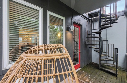 Hadley - Washington House | Cypress-Private Rooftop w/fire pit-Mins 2 Broadway