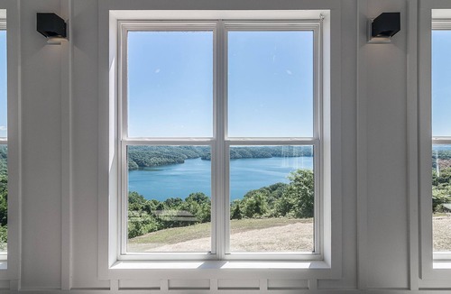 Celina House | Dale Hollow Lake Lakehouse Million Dollar View