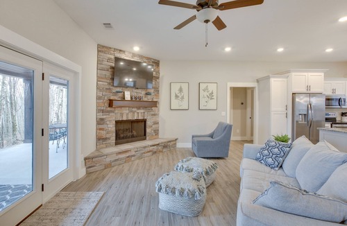 Celina House | Dale Hollow Lake Retreat w/Patio & Mtn View!