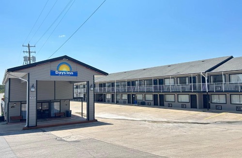 Branson Theater District Hotel | DAYS INN BY WYNDHAM BRANSON NEAR THEATRE DISTRICT-57641