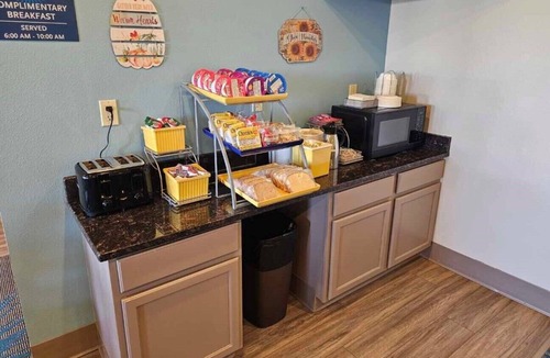 Carroll Hotel | Days Inn by Wyndham Carroll